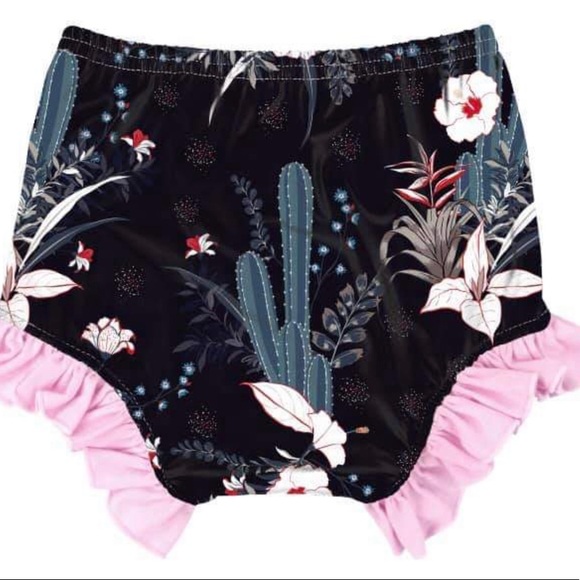 Children’s Shorts 🤗 - Picture 5 of 6